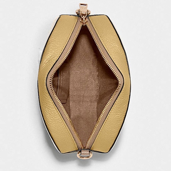 Coach Colorblock Camera Bag With Horse And Carriage - Chalk /Vanilla Cream New - Picture 4 of 14